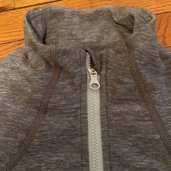 Lulu lemon quarter zip NO PILLING excellent condition like new - Picture 2 of 4